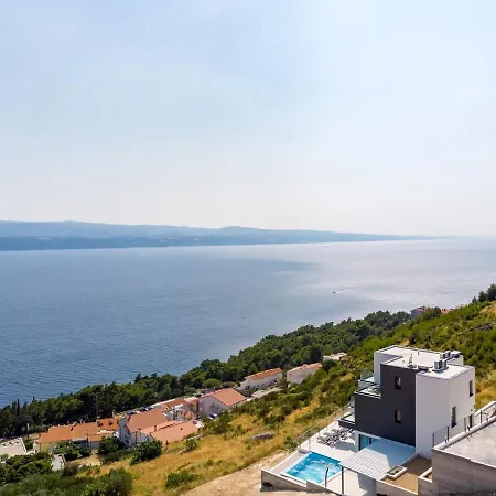 Seaview Marila With A Private Pool With Hydromassage, 3 En Bedrooms, 1km From Villa