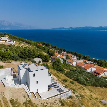 Seaview Marila With A Private Pool With Hydromassage, 3 En Bedrooms, 1km From * Lokva Rogoznica