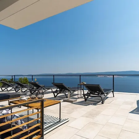 Seaview Marila With A Private Pool With Hydromassage, 3 En Bedrooms, 1km From Villa