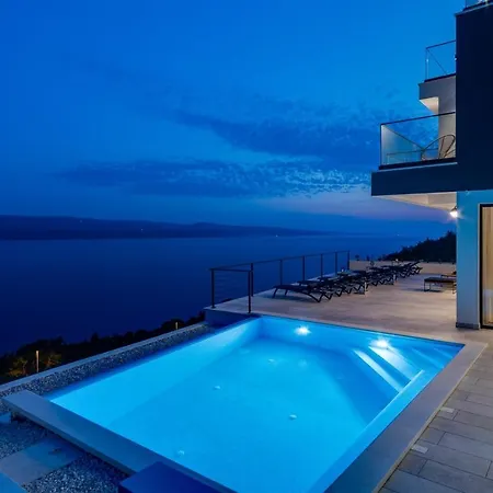 Villa Seaview Marila With A Private Pool With Hydromassage, 3 En Bedrooms, 1km From