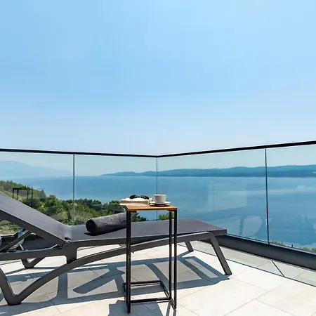 Seaview Marila With A Private Pool With Hydromassage, 3 En Bedrooms, 1km From Villa *