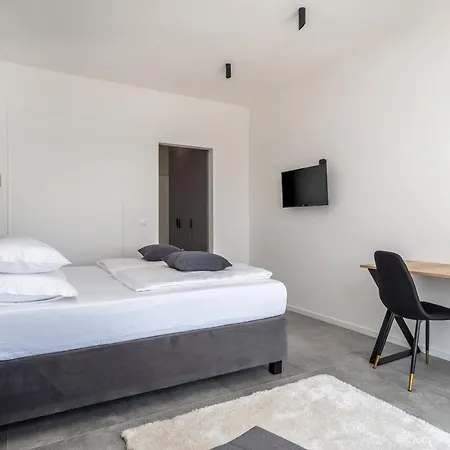 Seaview Marila With A Private Pool With Hydromassage, 3 En Bedrooms, 1km From Villa Lokva Rogoznica